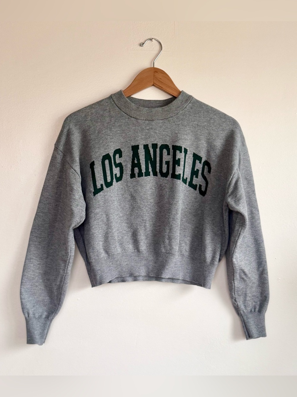 Charlotte Russe Grey & Green "Los Angeles" Cropped Knit Sweater Small